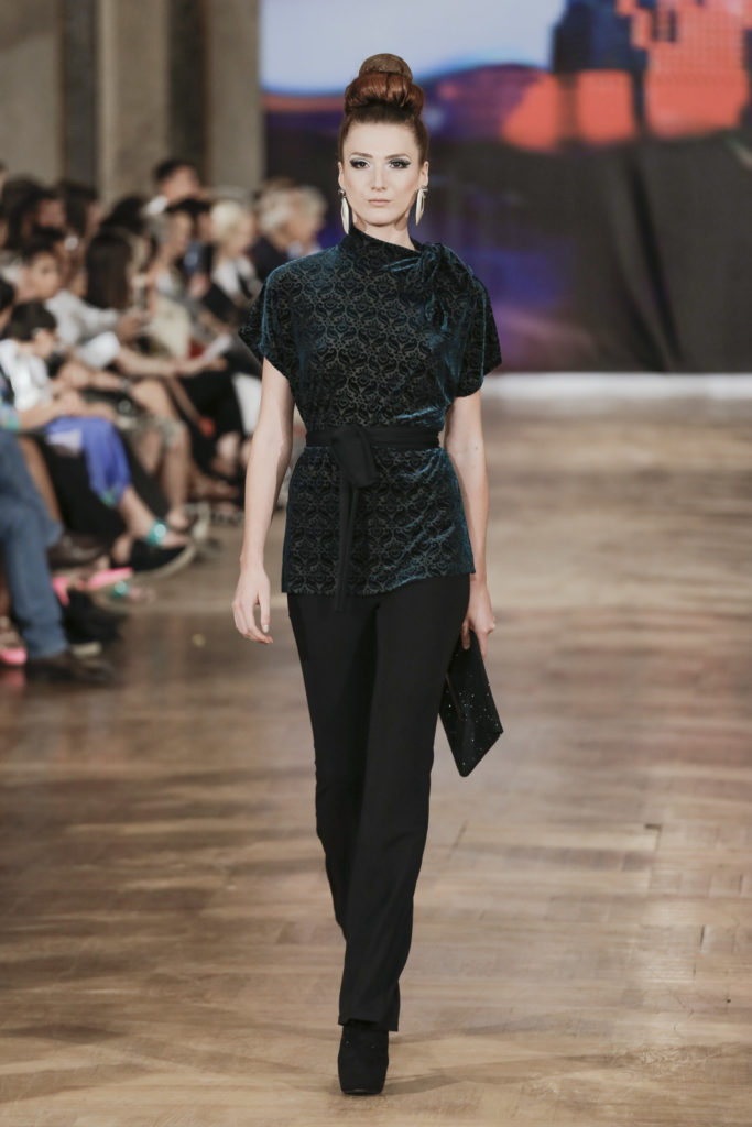 The Dark Side of the Moon look couture